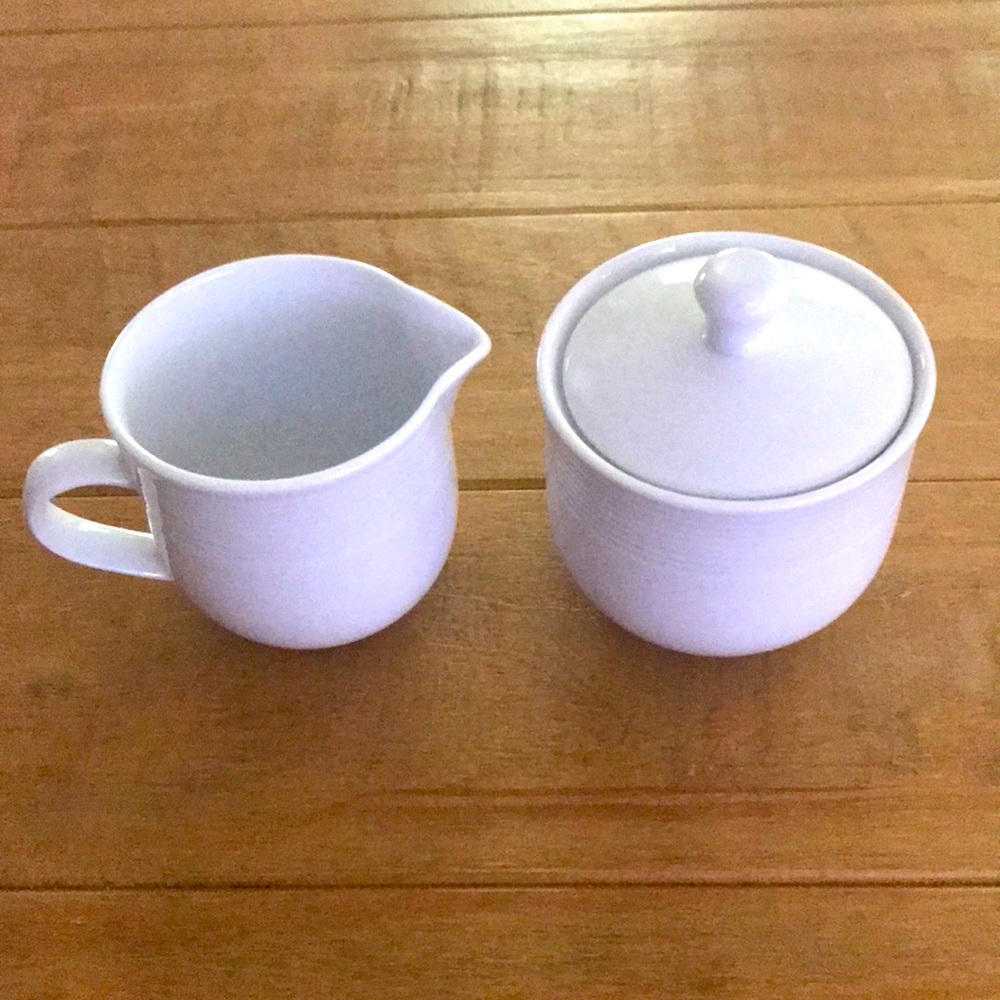 Crate&Barrel Cream and Sugar Set
